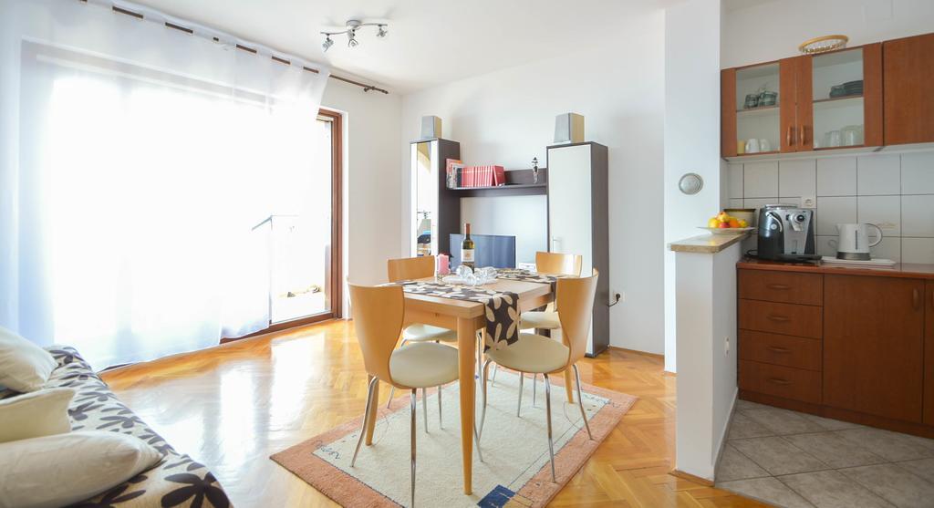 Apartment Natasa Novi Vinodolski Quarto foto
